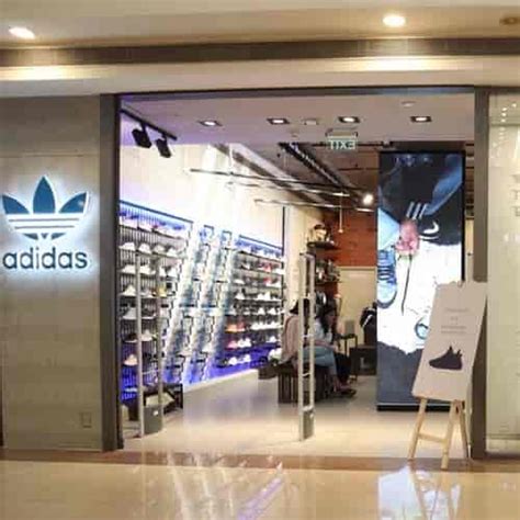 adidas saket select citywalk.